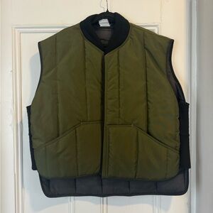 Men's RefrigiWear Vintage Olive Green Quilted Puffer Vest